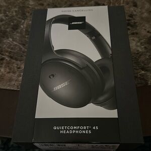 Bose noise cancelling quietcomfort 45 headphones